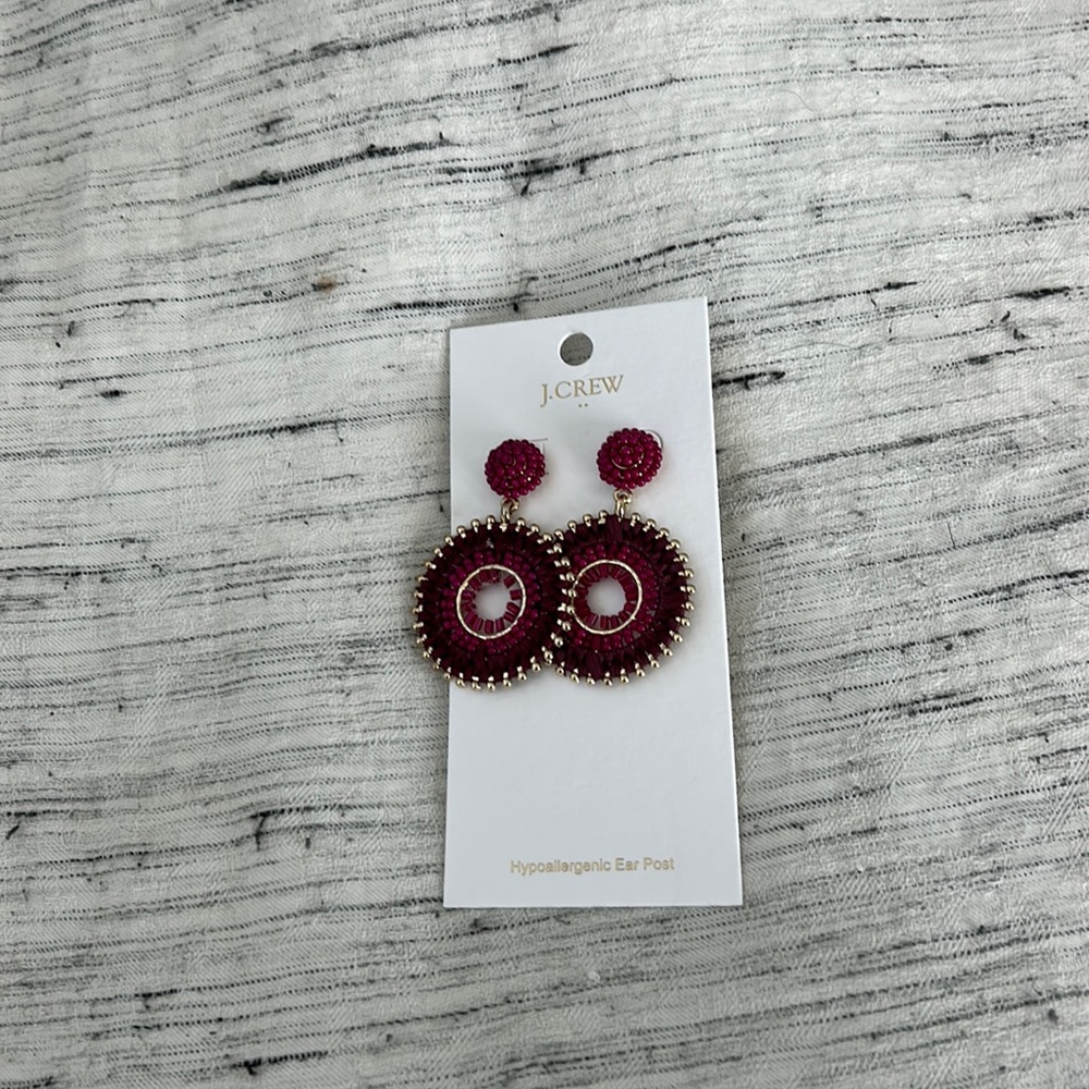 Adorable two tone earrings